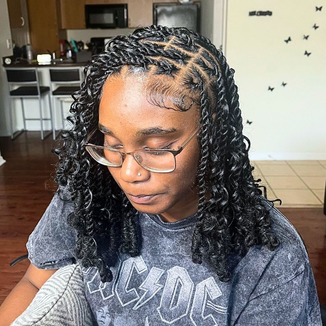 short invisble locs hairstyle for black ladies