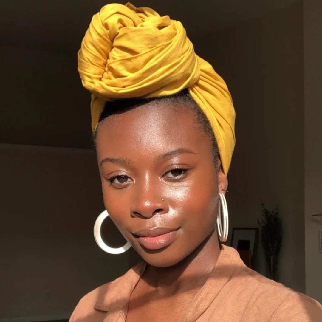 headwrap with knot 