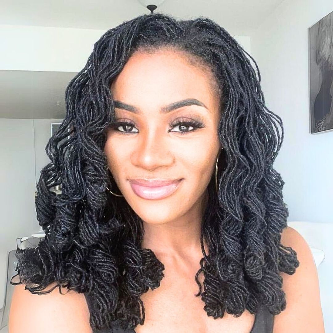 curly sisterlocs on black ladies