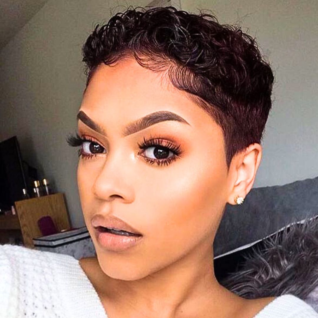 Wavy haircut on black women